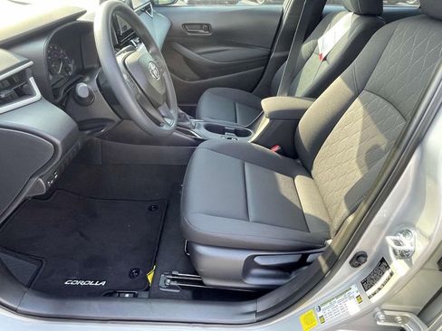Used 2025 Toyota Corolla LE image 15