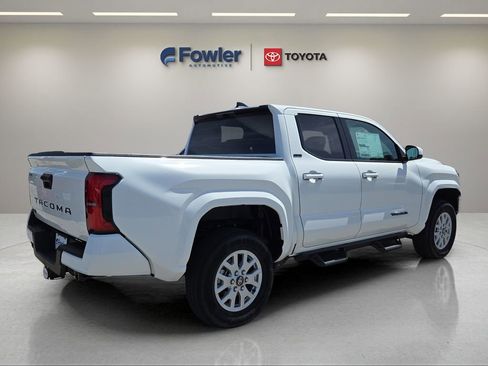 New 2026 Toyota Tacoma SR5 AWD/4WD image 7