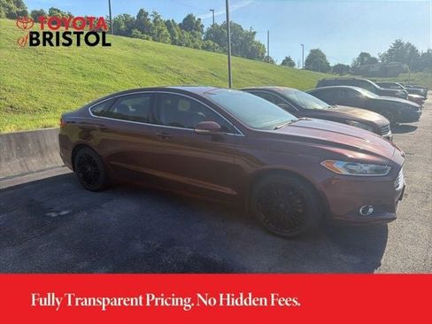 Used 2016 Ford Fusion SE w/ Equipment Group 202A FWD image 15