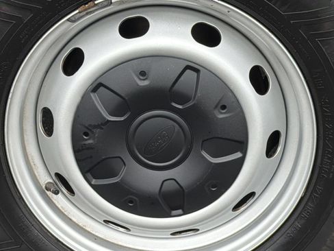 Used 2024 Ford Transit 250 148 Medium Roof RWD image 5