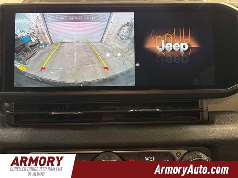 Used 2024 Jeep Wrangler Willys image 17