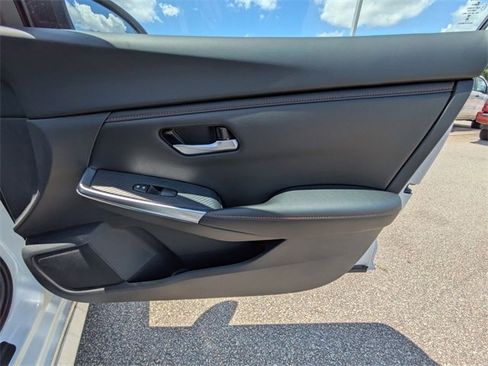 New 2025 Nissan Sentra SR w/ Trunk Package image 27