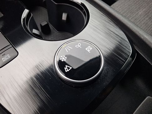 Certified 2021 Nissan Rogue S image 24