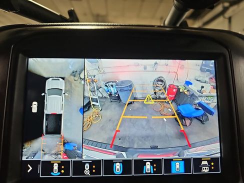 Used 2022 GMC Sierra 2500 AT4 w/ AT4 Preferred Package image 28