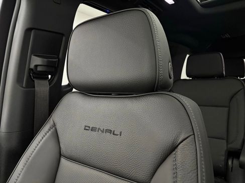 New 2026 GMC Yukon Denali w/ Sun & Power Step Package image 47