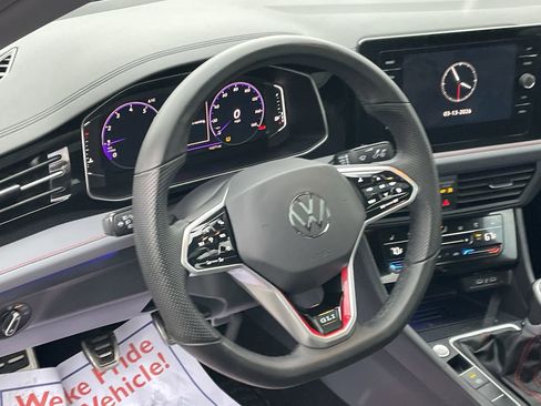 Used 2025 Volkswagen Jetta GLI Autobahn image 30
