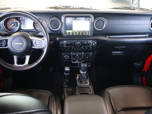 Used 2020 Jeep Gladiator Overland AWD/4WD image 12