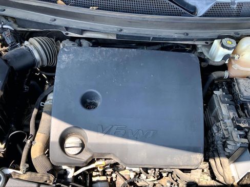 Used 2019 Chevrolet Traverse LT FWD image 30