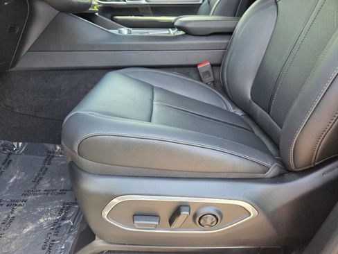 New 2026 Jeep Grand Wagoneer L Limited AWD/4WD image 14