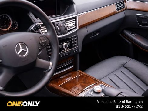 Used 2011 Mercedes-Benz E 550 4MATIC Sedan image 19