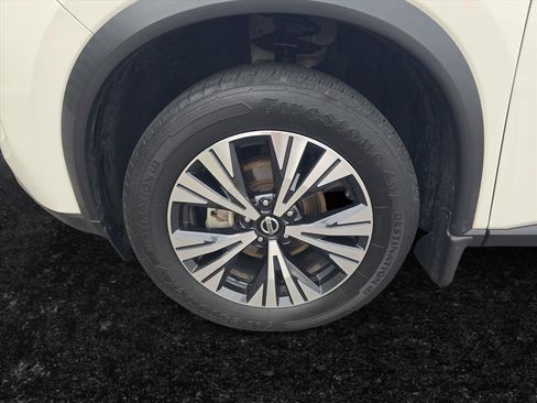 Used 2021 Nissan Rogue SV FWD image 9