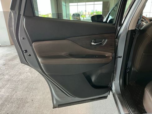 Used 2022 Nissan Murano Platinum w/ Cargo Package AWD/4WD image 35