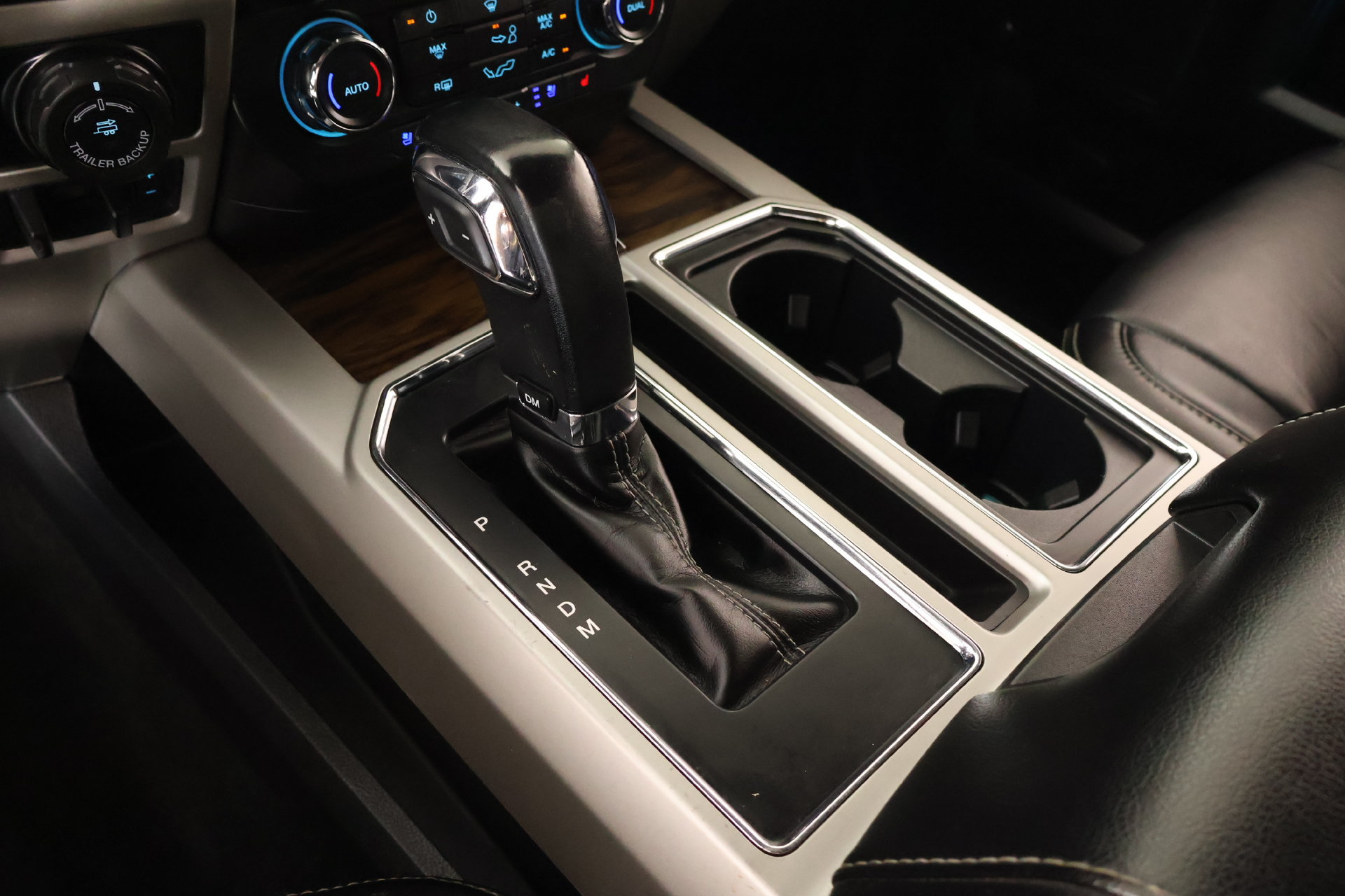 Used 2020 Ford F150 Lariat RWD image 10