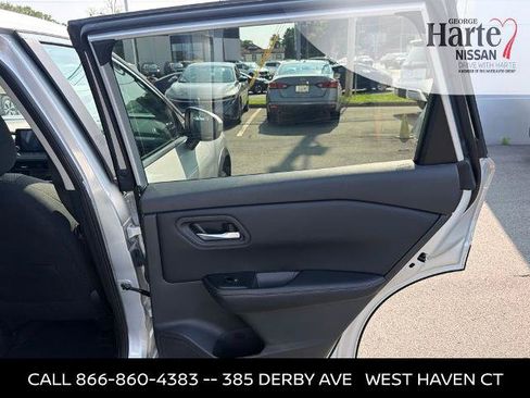 Certified 2024 Nissan Rogue SV AWD/4WD image 30