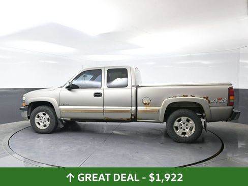 Used 2001 Chevrolet Silverado 1500 LS w/ Firm Ride Suspension Pkg AWD/4WD image 9