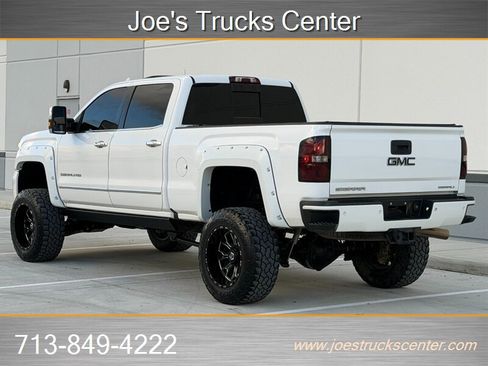 Used 2016 GMC Sierra 2500 Denali w/ Duramax Plus Package image 5