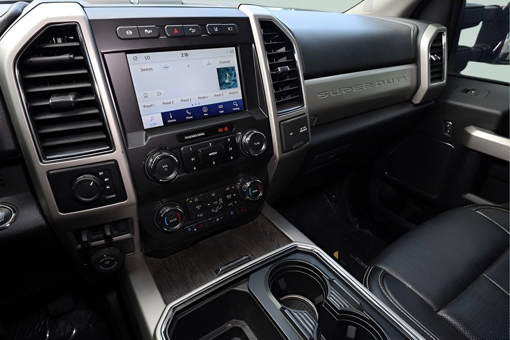 Used 2021 Ford F350 Lariat w/ Lariat Ultimate Package AWD/4WD image 31