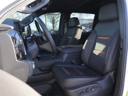 Used 2026 GMC Sierra 2500 AT4 w/ AT4 Premium Plus Package image 8