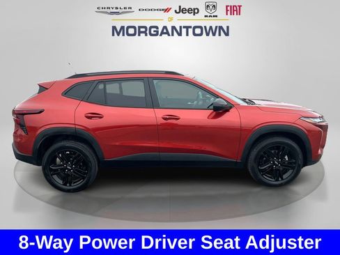 Used 2024 Chevrolet Trax ACTIV image 4