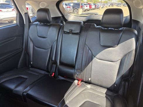 Used 2022 Ford Edge Titanium w/ Equipment Group 301A AWD/4WD image 13
