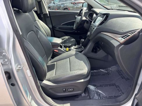 Used 2018 Hyundai Santa Fe Sport w/ 2.0T Ultimate Tech Package 05 AWD/4WD image 16