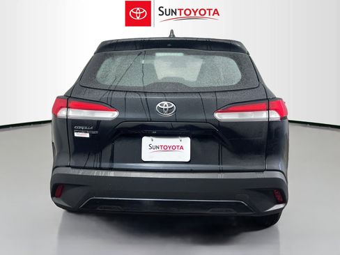 Used 2025 Toyota Corolla Cross L image 5