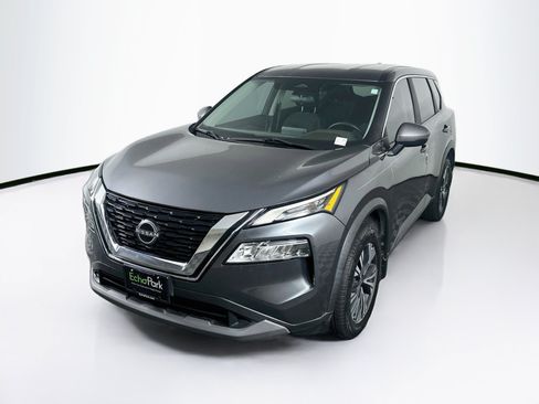 Used 2023 Nissan Rogue SV FWD image 3