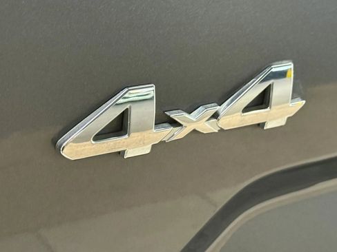 Used 2019 Toyota Tundra Platinum AWD/4WD image 13