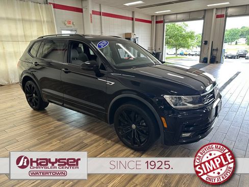 Used 2020 Volkswagen Tiguan SE R-Line AWD/4WD image 6