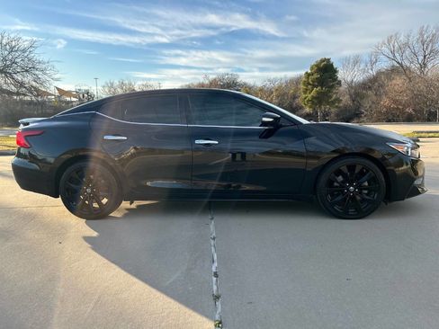 Used 2018 Nissan Maxima SR w/ Midnight Edition image 5