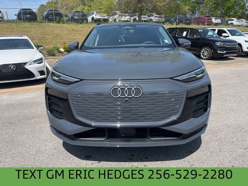 New 2025 Audi Q6 e-tron Premium image 2