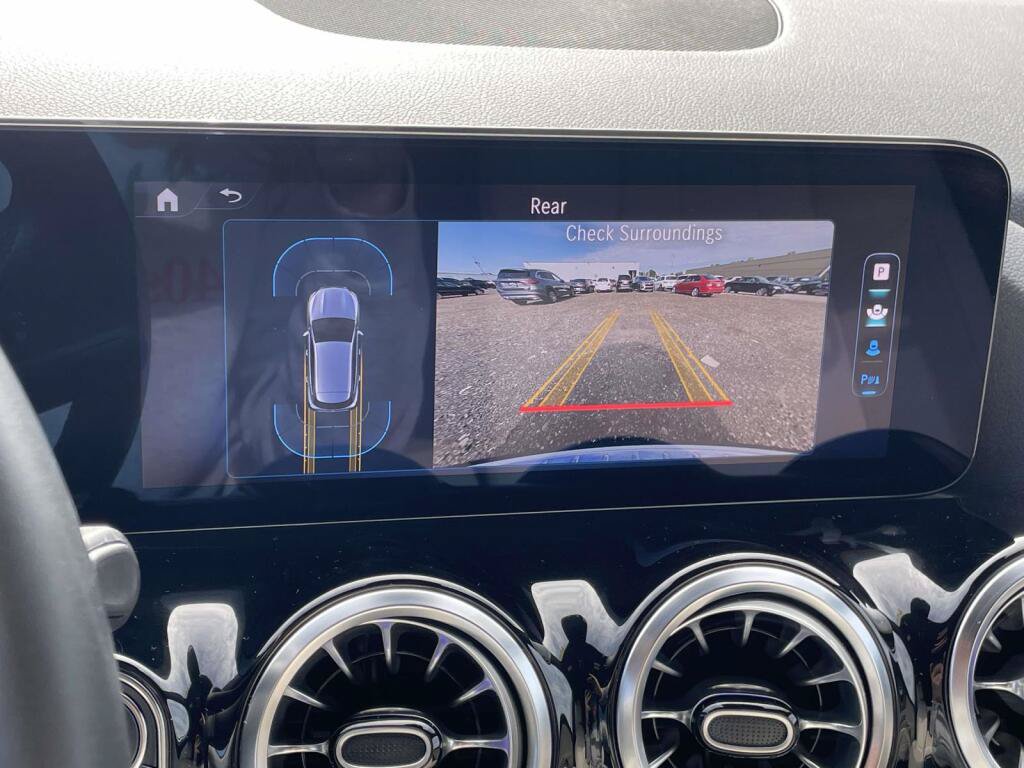 Used 2024 Mercedes-Benz GLA 250 4MATIC image 25
