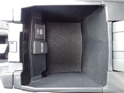 Certified 2023 Toyota Corolla Cross LE image 26