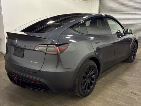 Used 2023 Tesla Model Y Long Range image 5