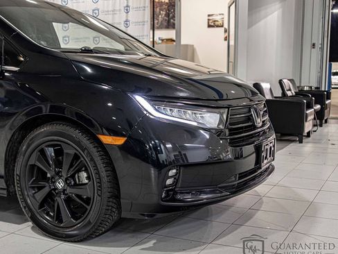 Used 2023 Honda Odyssey Sport image 4