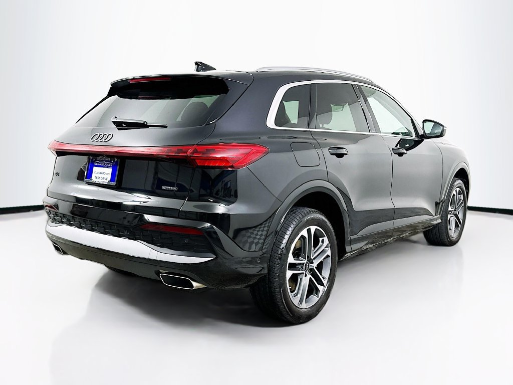 Used 2025 Audi Q5 Premium Plus w/ Premium Plus AWD/4WD image 7