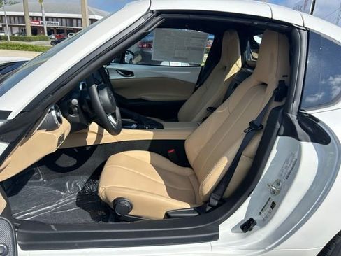 New 2026 MAZDA MX-5 Miata RF Grand Touring RWD image 9