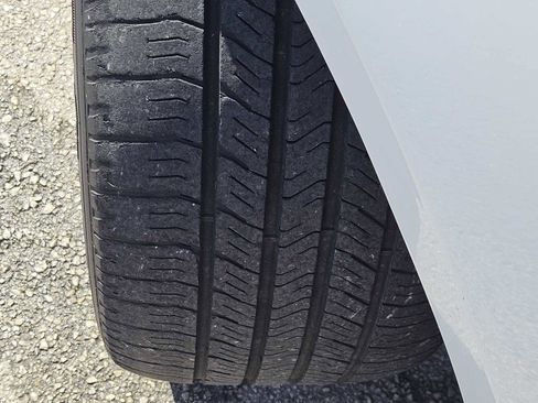 Used 2016 Buick LaCrosse Leather image 10