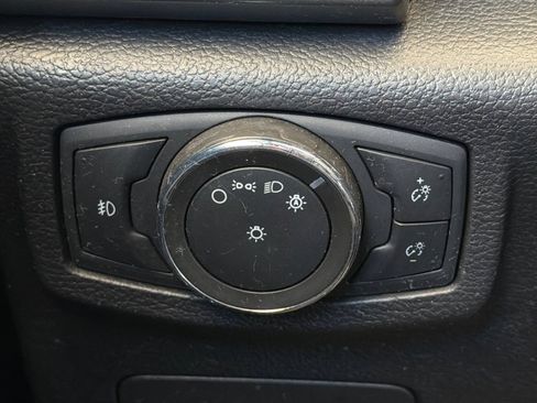 Used 2020 Ford Expedition Max XLT w/ Equipment Group 202A AWD/4WD image 32