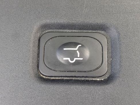 Used 2025 Ford Expedition Active AWD/4WD image 18