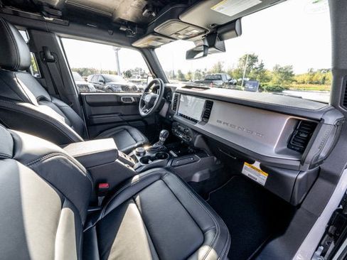 New 2025 Ford Bronco Outer Banks image 25