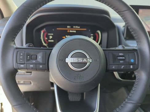 Certified 2024 Nissan Rogue SL image 42