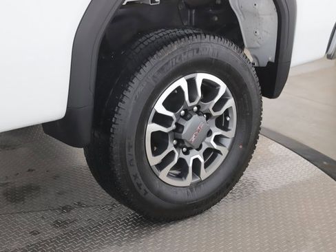 Used 2024 GMC Sierra 3500 SLE w/ SLE Convenience Package image 14