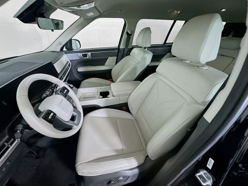 Used 2025 Hyundai Santa Fe SEL FWD image 13