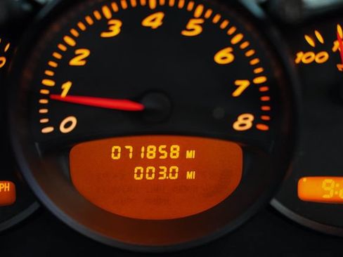 Used 2001 Porsche Boxster RWD image 6