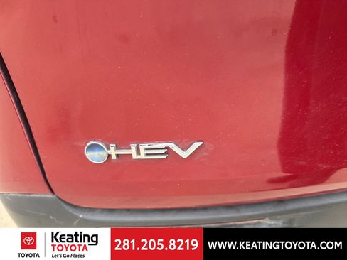 Used 2025 Toyota Sienna LE FWD image 10