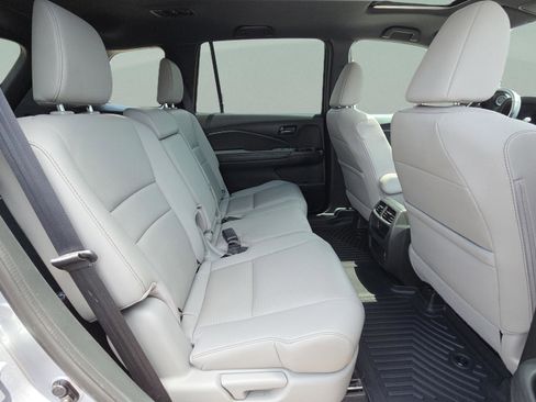 Used 2022 Honda Passport EX-L image 16