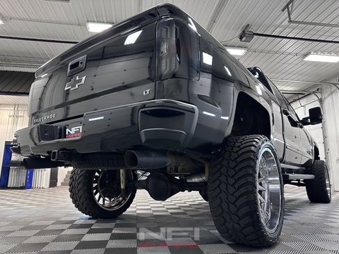 Used 2017 Chevrolet Silverado 1500 LT w/ All Star Edition AWD/4WD image 19