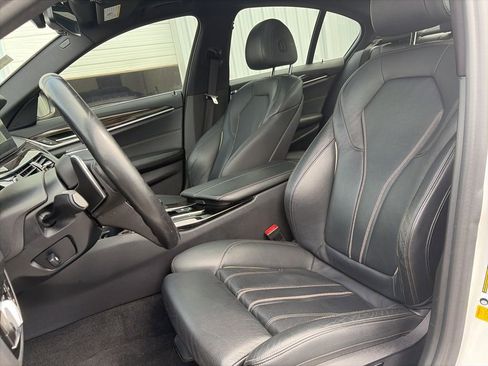 Used 2018 BMW 530i image 12