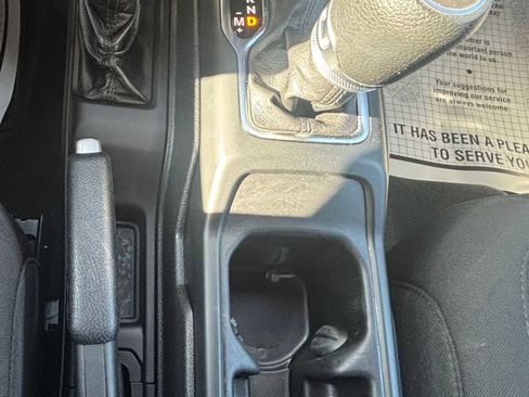 Used 2022 Jeep Wrangler Unlimited Sport w/ Sun And Sound Package image 26